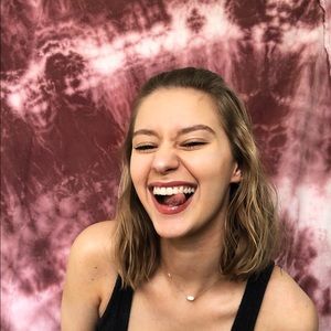 Meet your Posher, Elliana